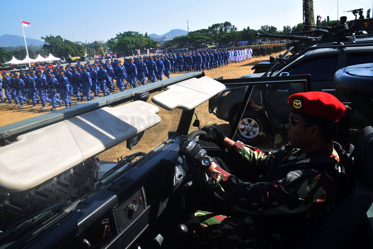 Perayaan HUT Ke-74 TNI...