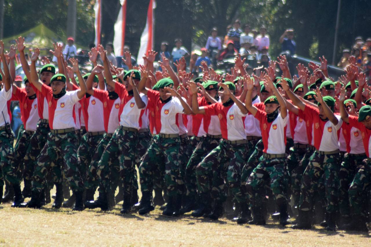 Perayaan HUT Ke-74 TNI...