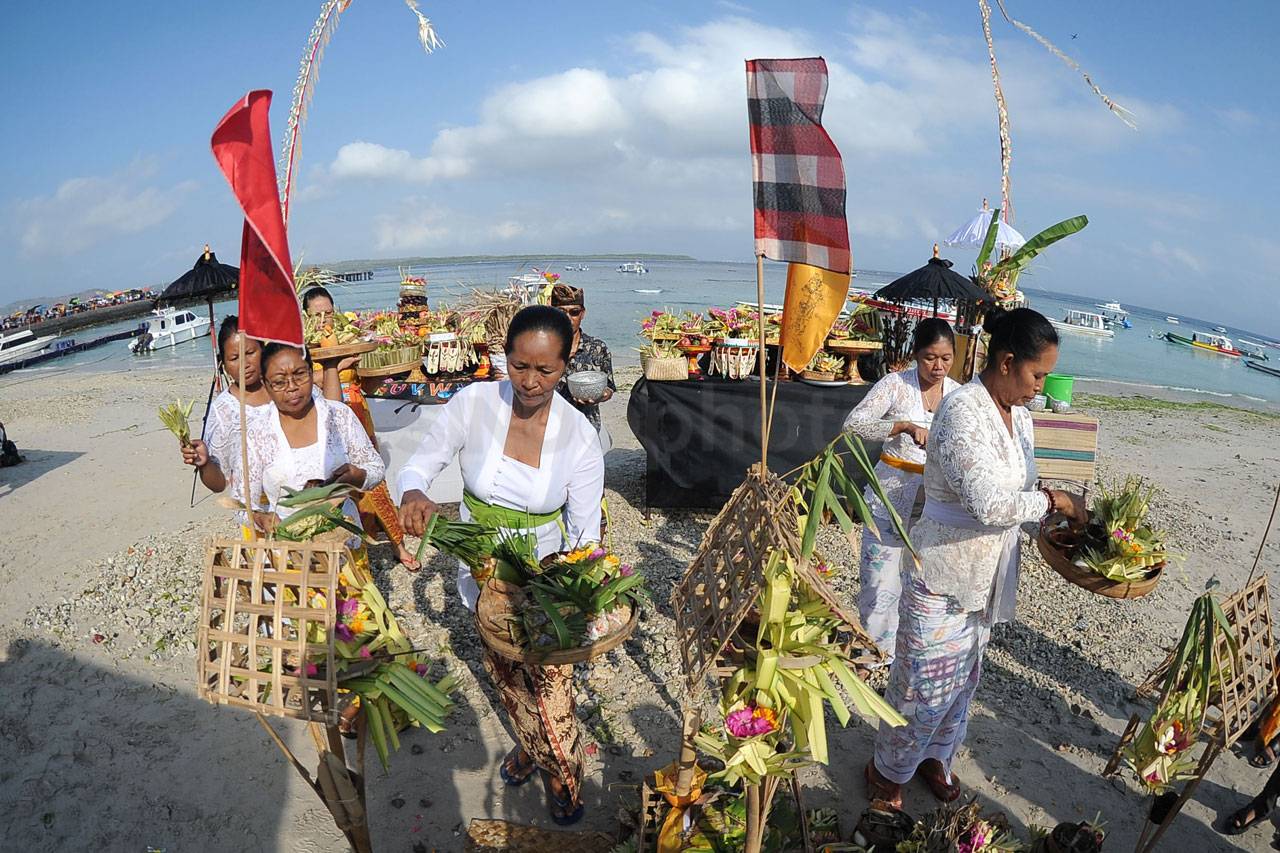 Ritual Pekelem Buka...