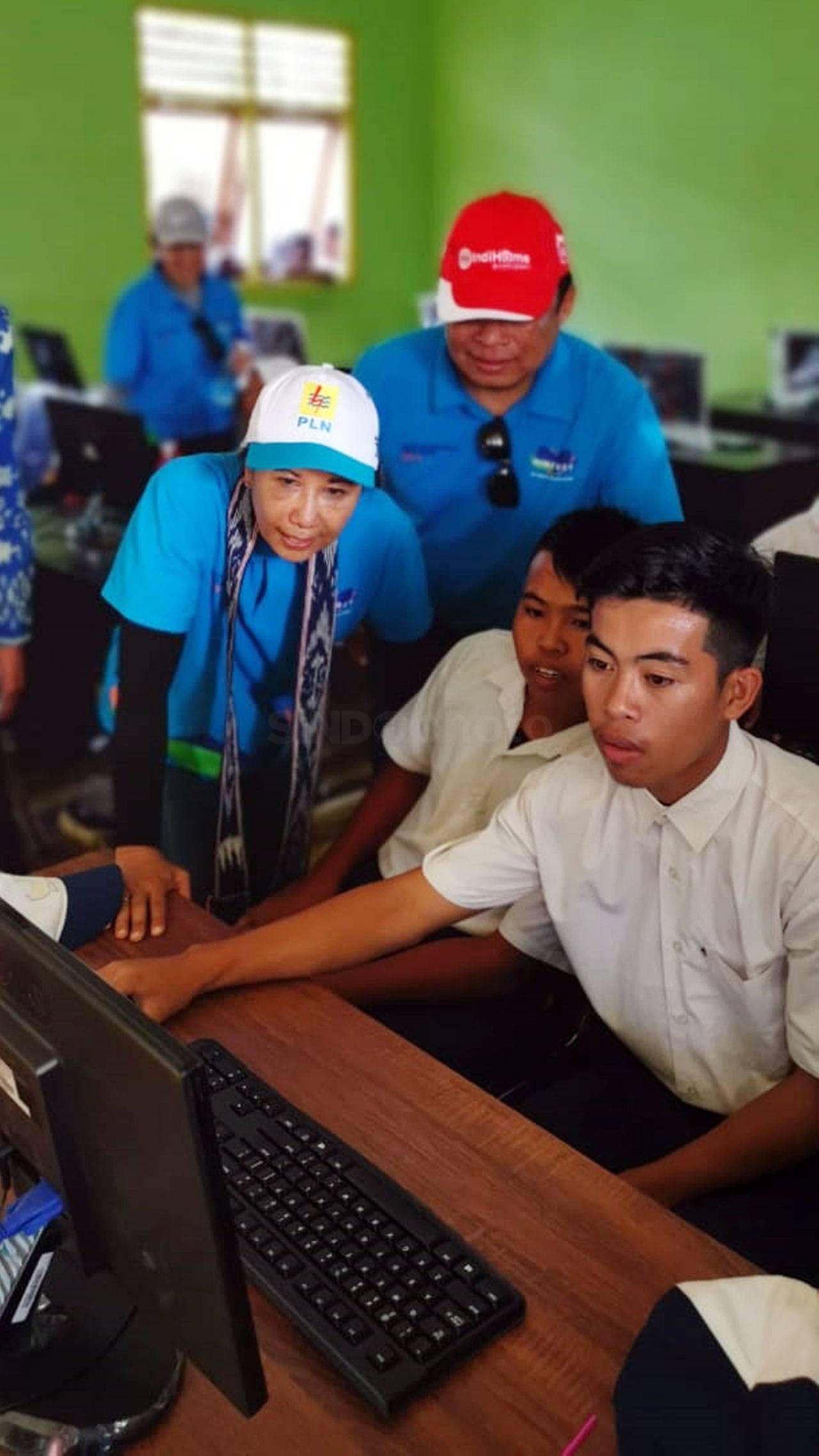 Menteri BUMN Serahkan...