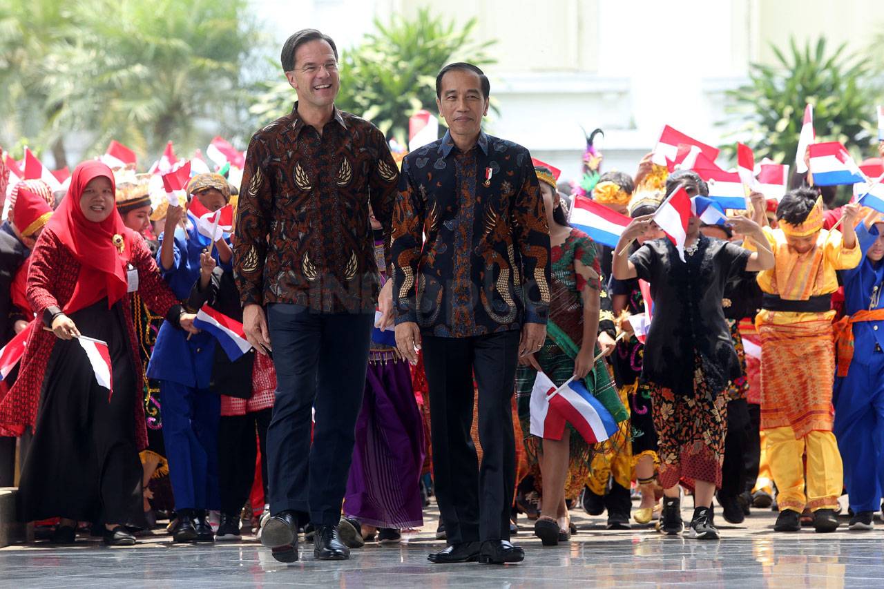 Presiden Jokowi Terima...
