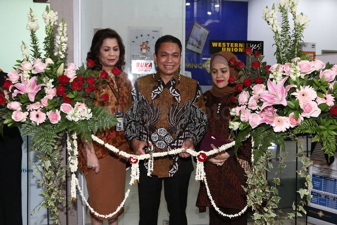 MNC Bank Buka Kantor...