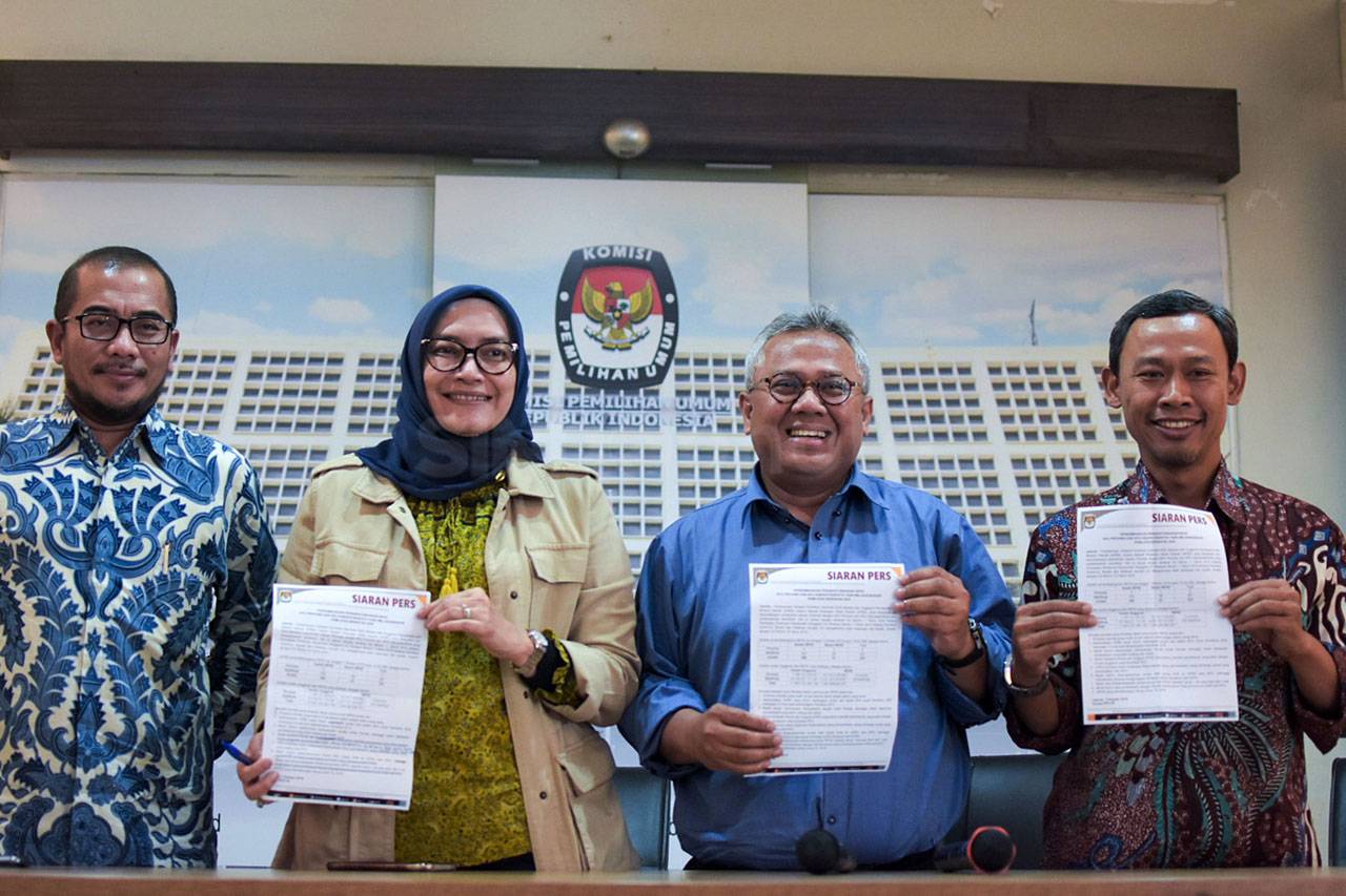 KPU Berikan Keterangan...