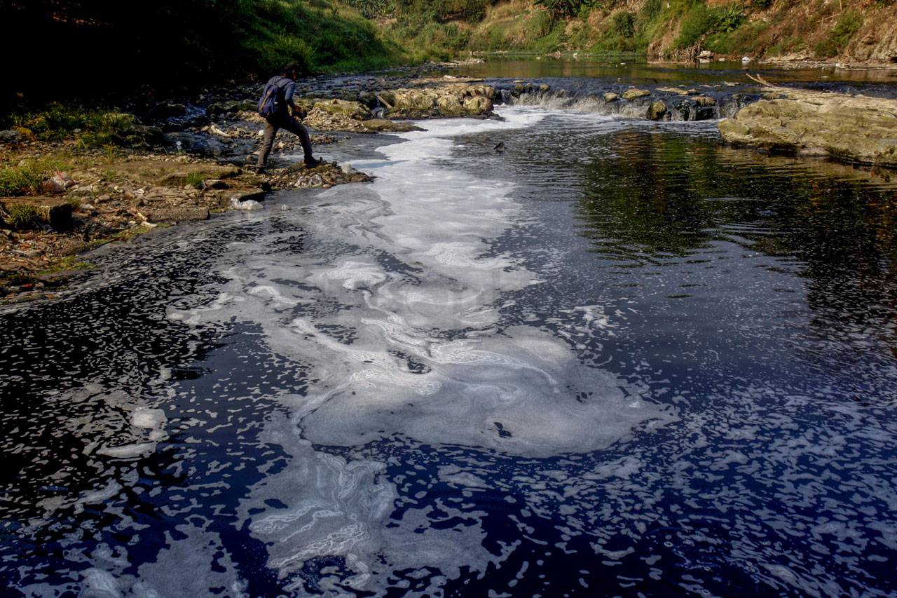 Sungai Cileungsi Masih...
