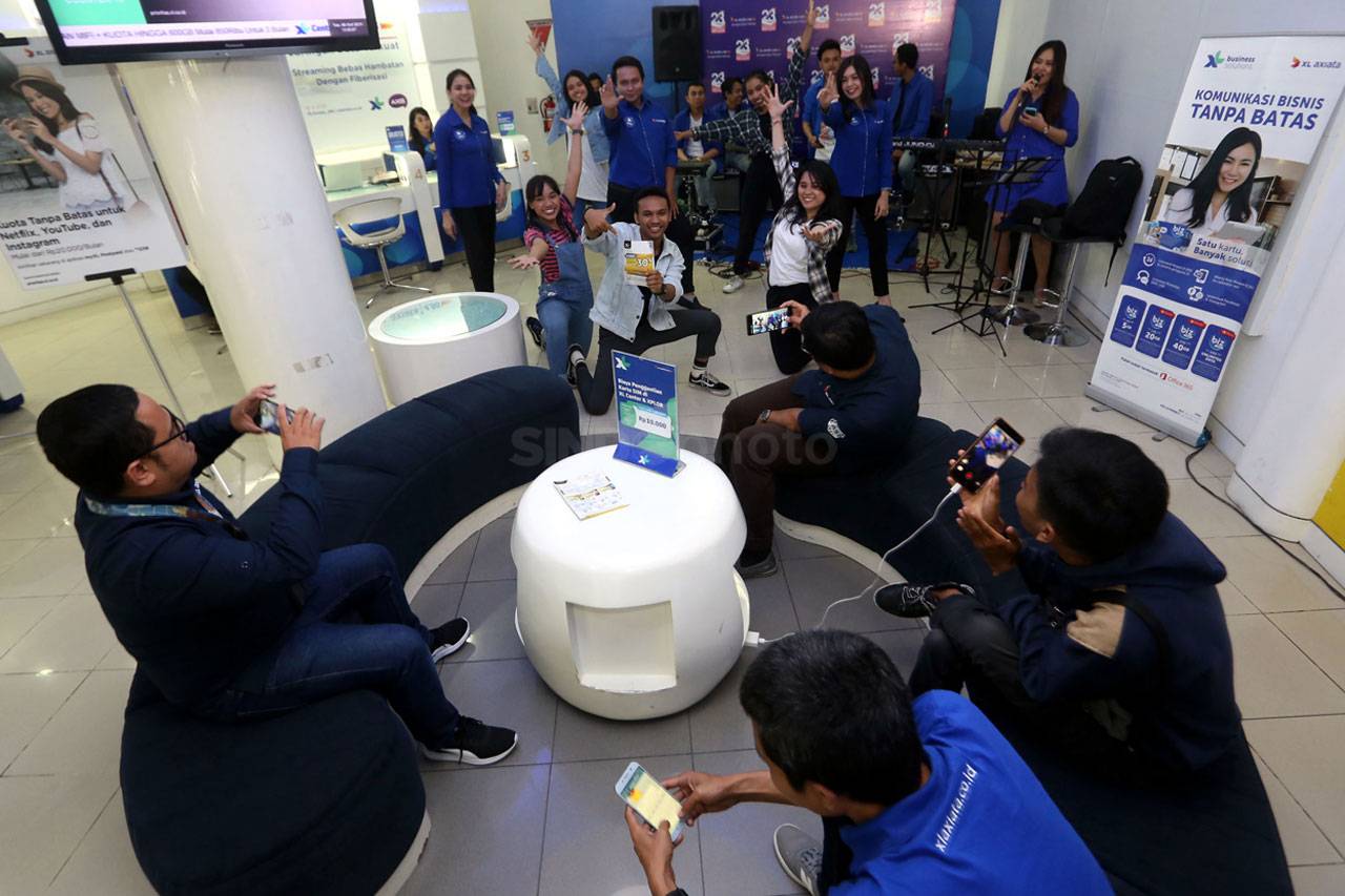 HUT ke-23, XL Axiata...