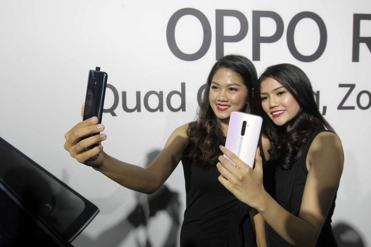 Oppo Resmi Luncurkan...