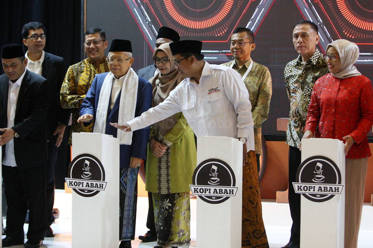 Telkomsel Dorong Santri...