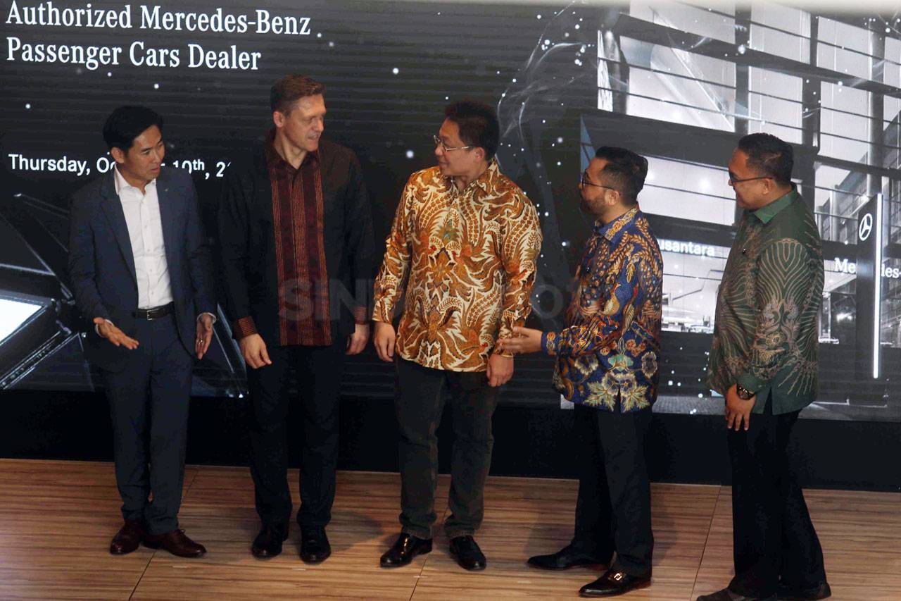 Mercedes-Benz Distribution...