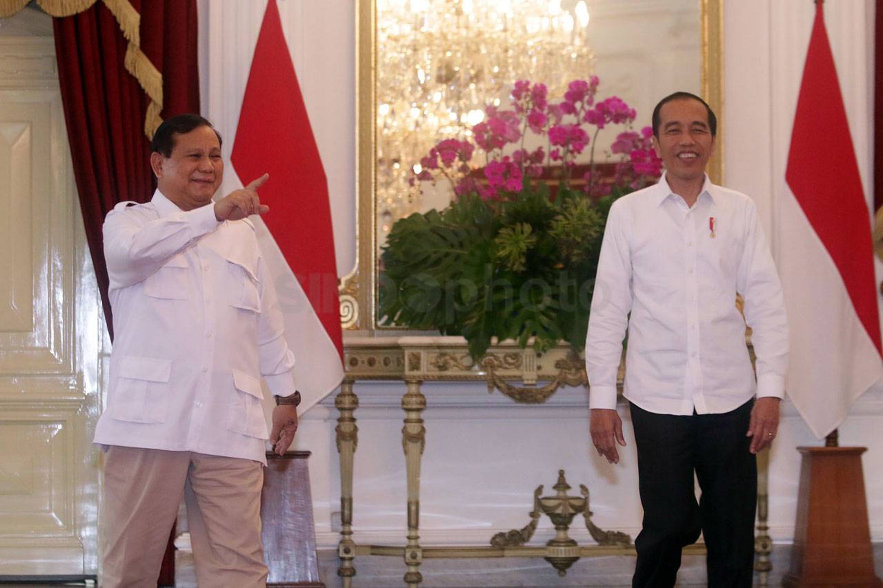 Presiden Jokowi Bertemu...