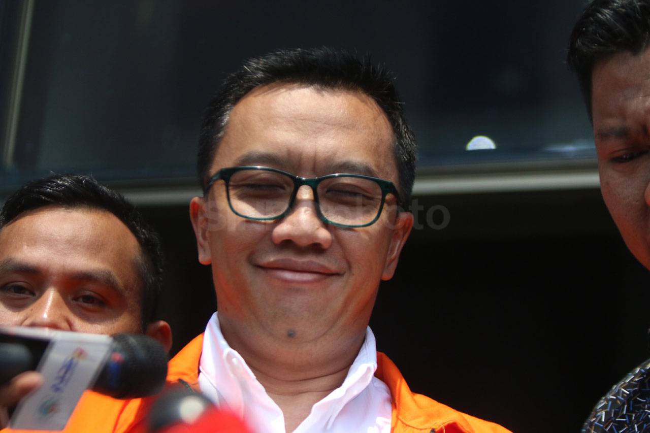 KPK Periksa Imam Nahrawi...