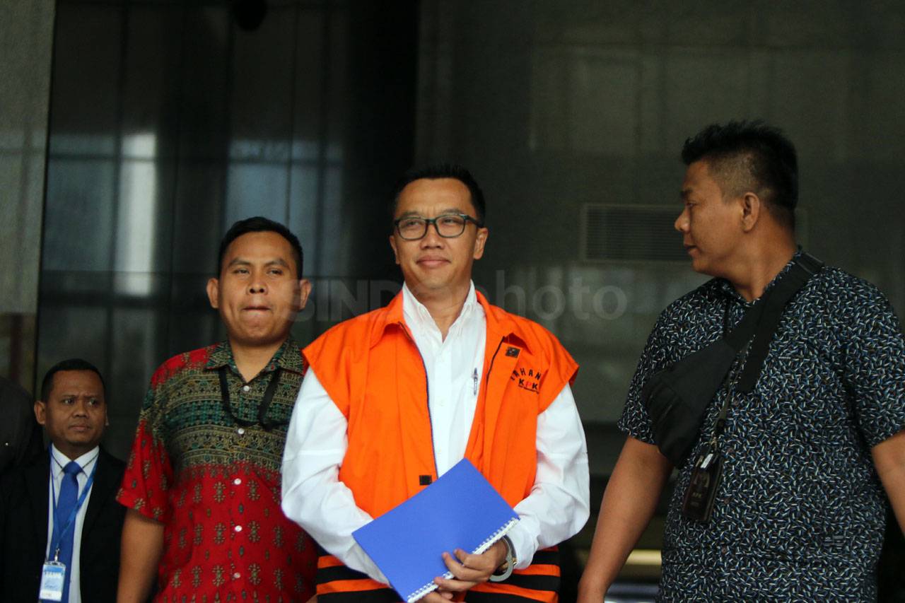 KPK Periksa Imam Nahrawi...