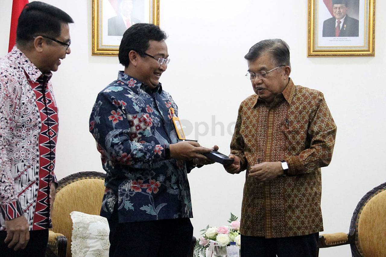 Wapres Jusuf Kalla Terima...