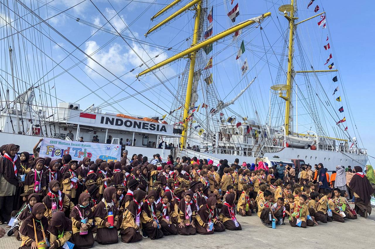 KRI Bima Suci Open Ship...