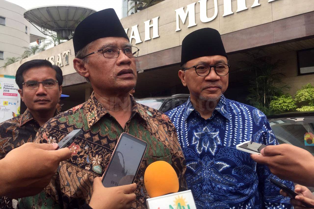 Zulkifli Hasan Temui...