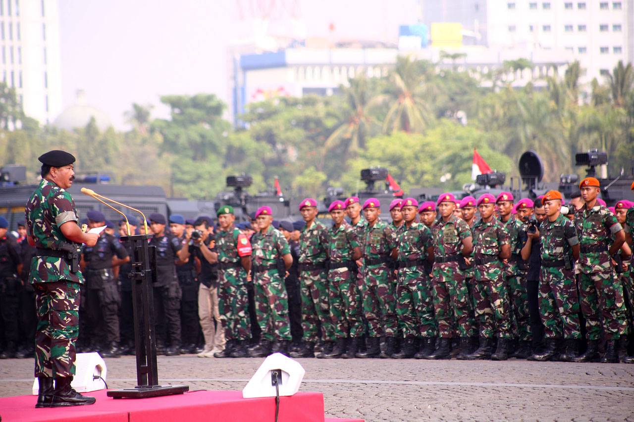 Polri-TNI Gelar Apel...