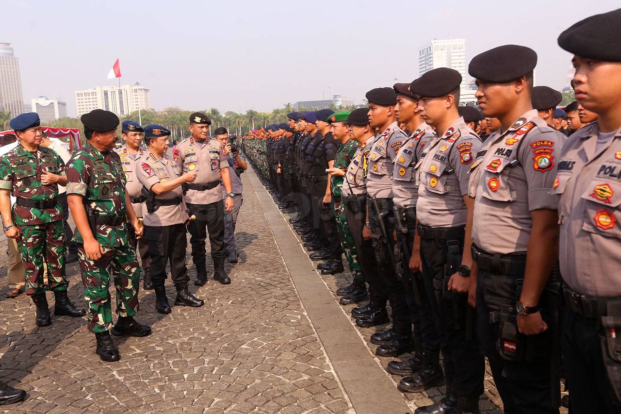 Polri-TNI Gelar Apel...