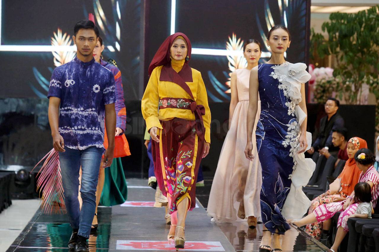 Surabaya Fashion Week...