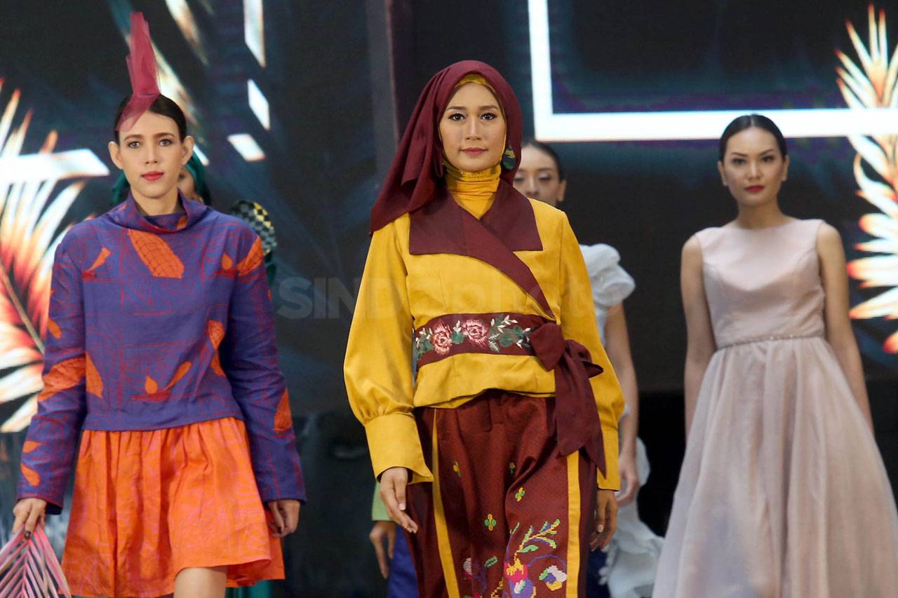 Surabaya Fashion Week...