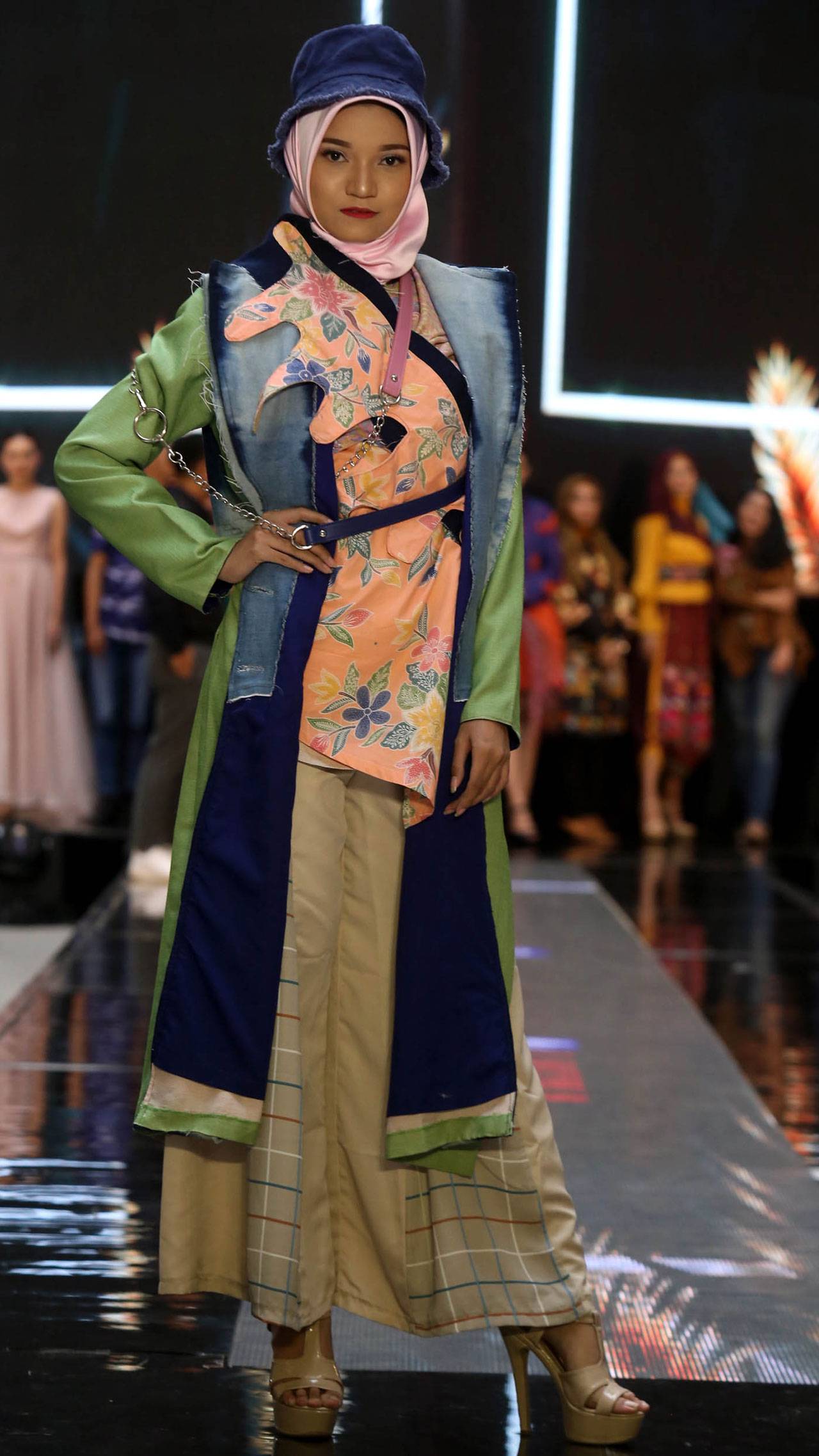 Surabaya Fashion Week...