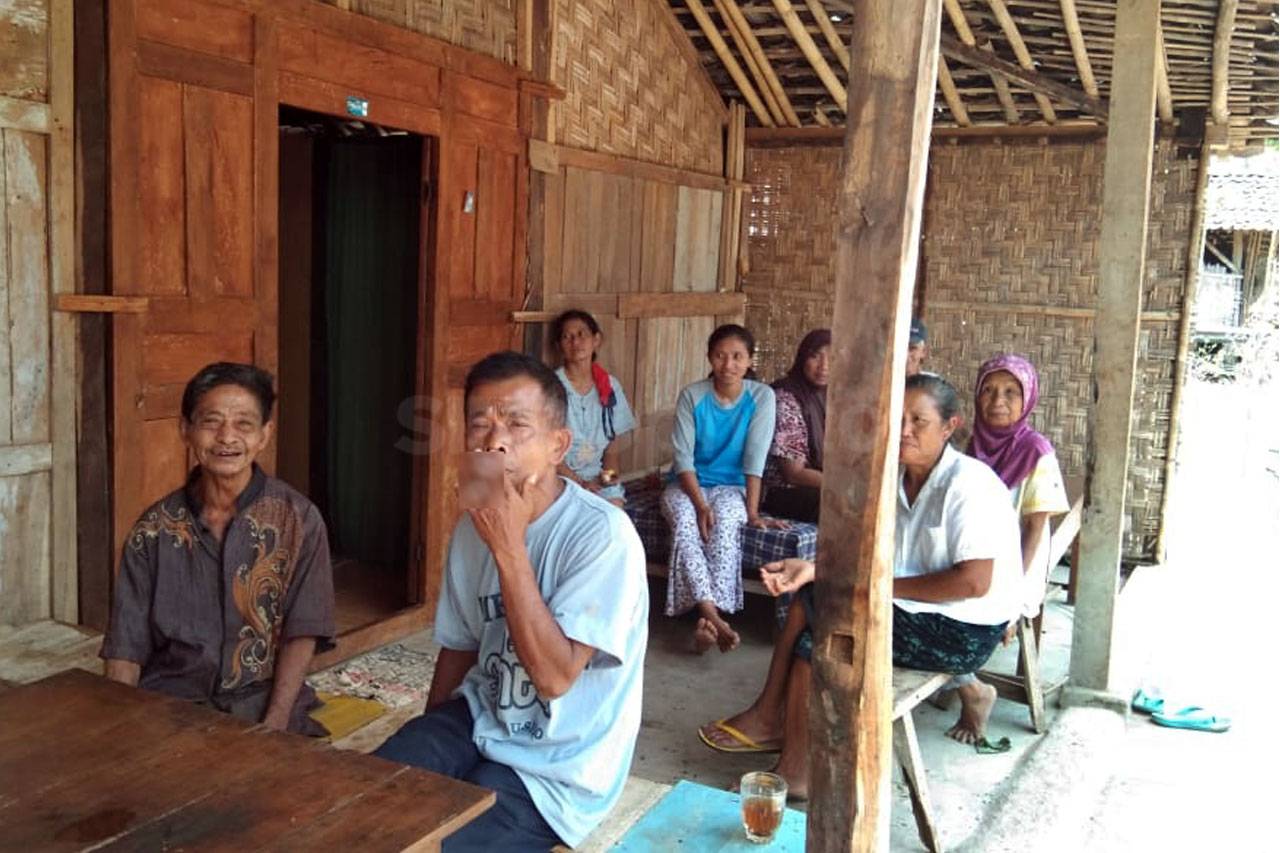 Kemarau Panjang, Warga...