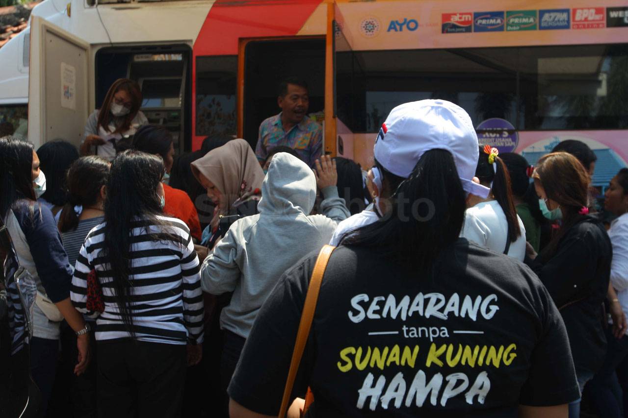 Lokalisasi Sunan Kuning...