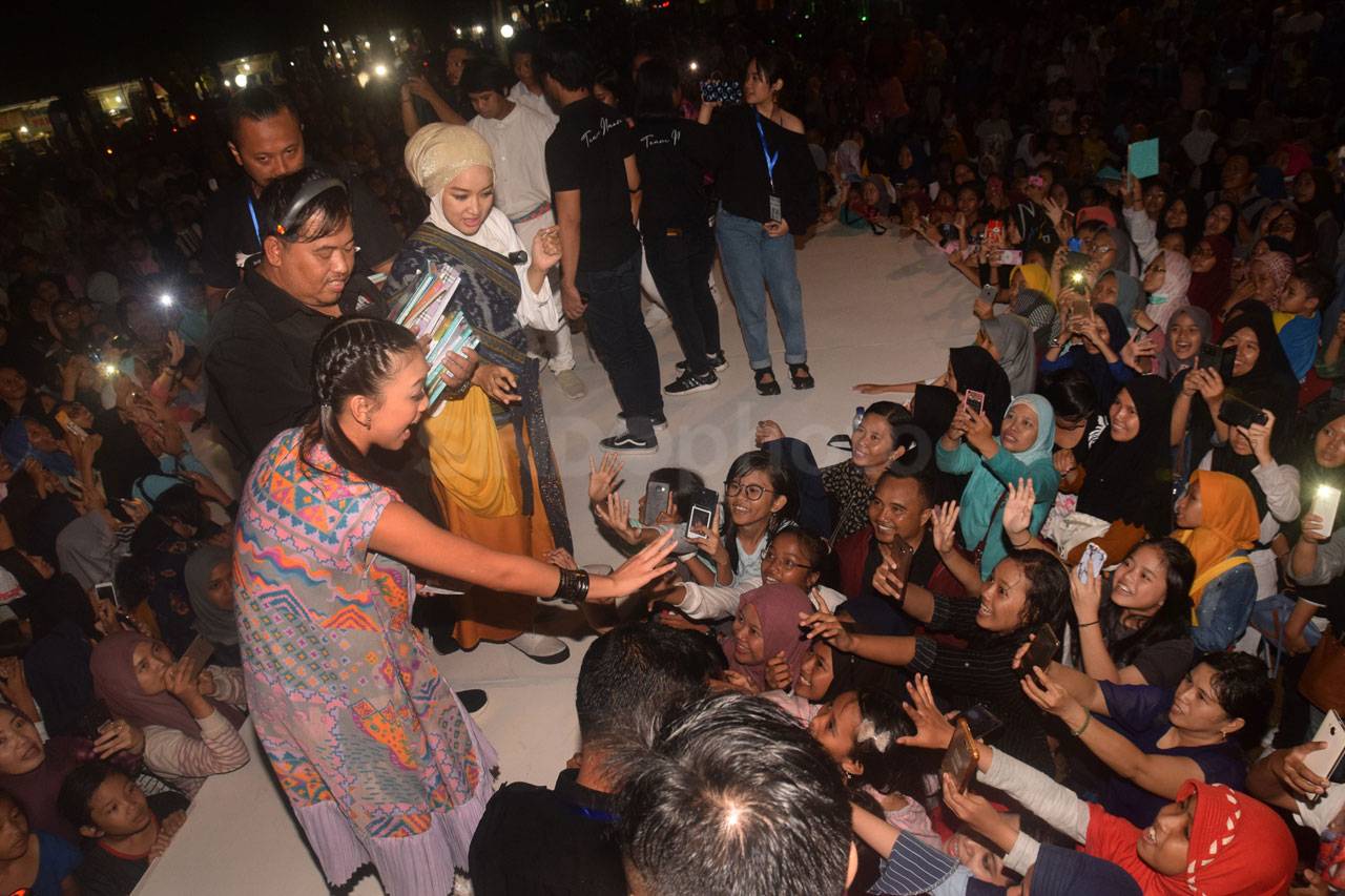 Penampilan Naura Meriahkan...