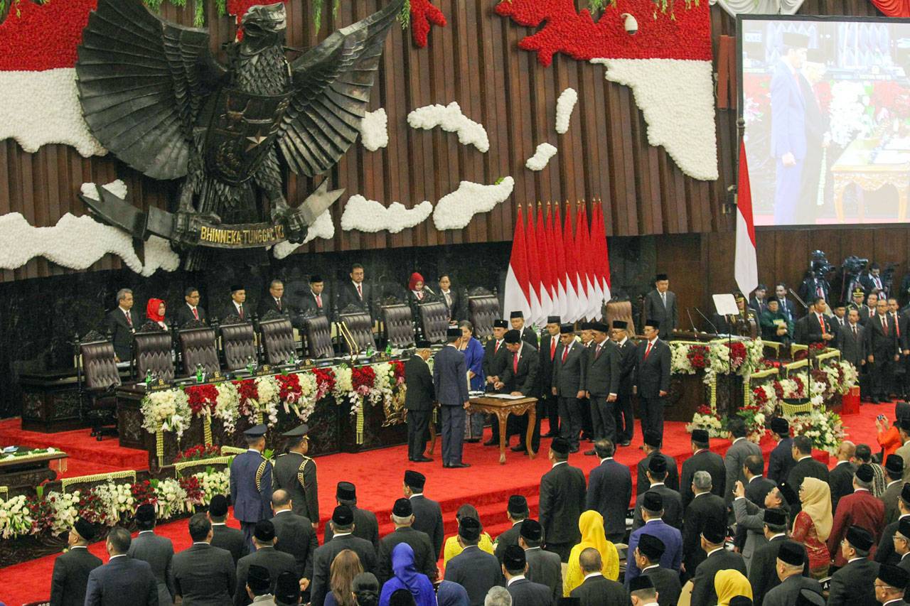Jokowi Dilantik Sebagai...