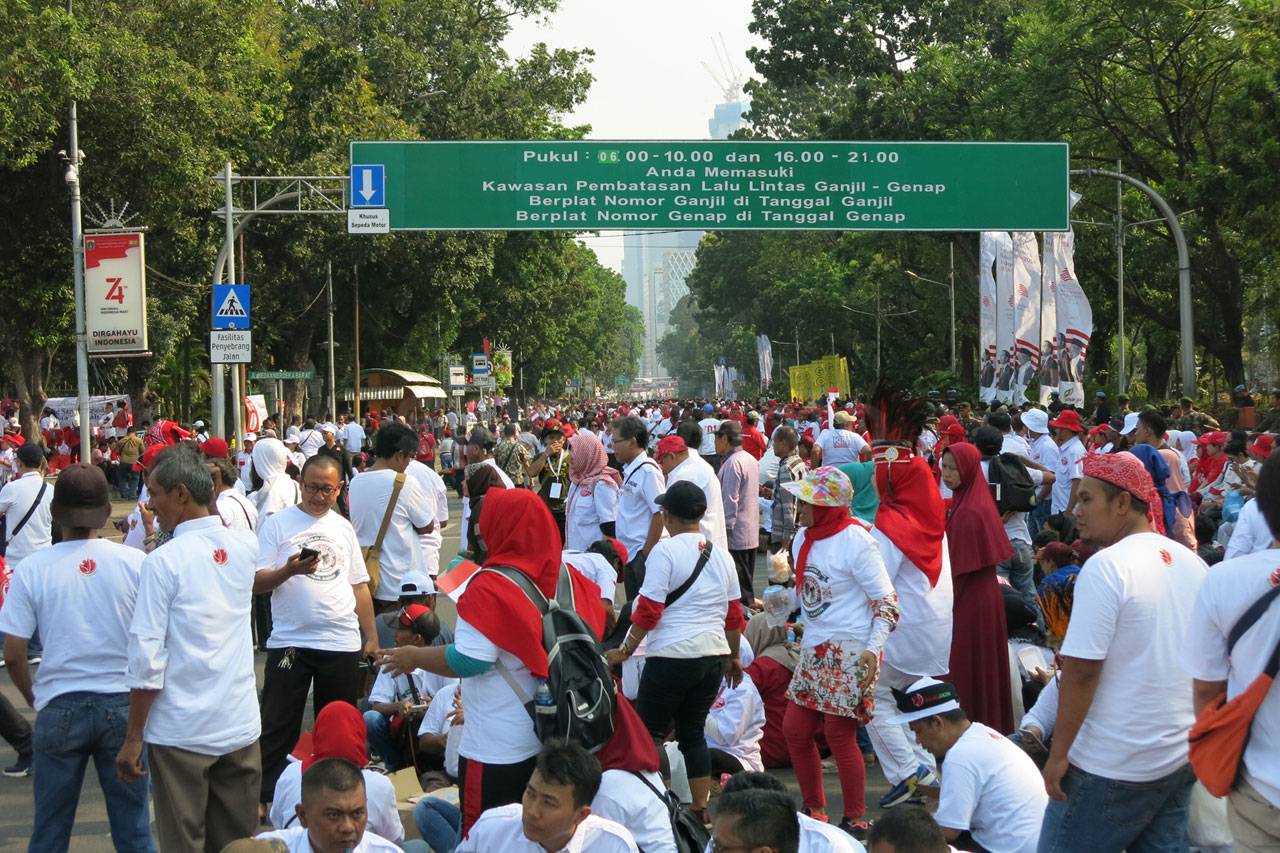 Relawan Gelar Nonton...