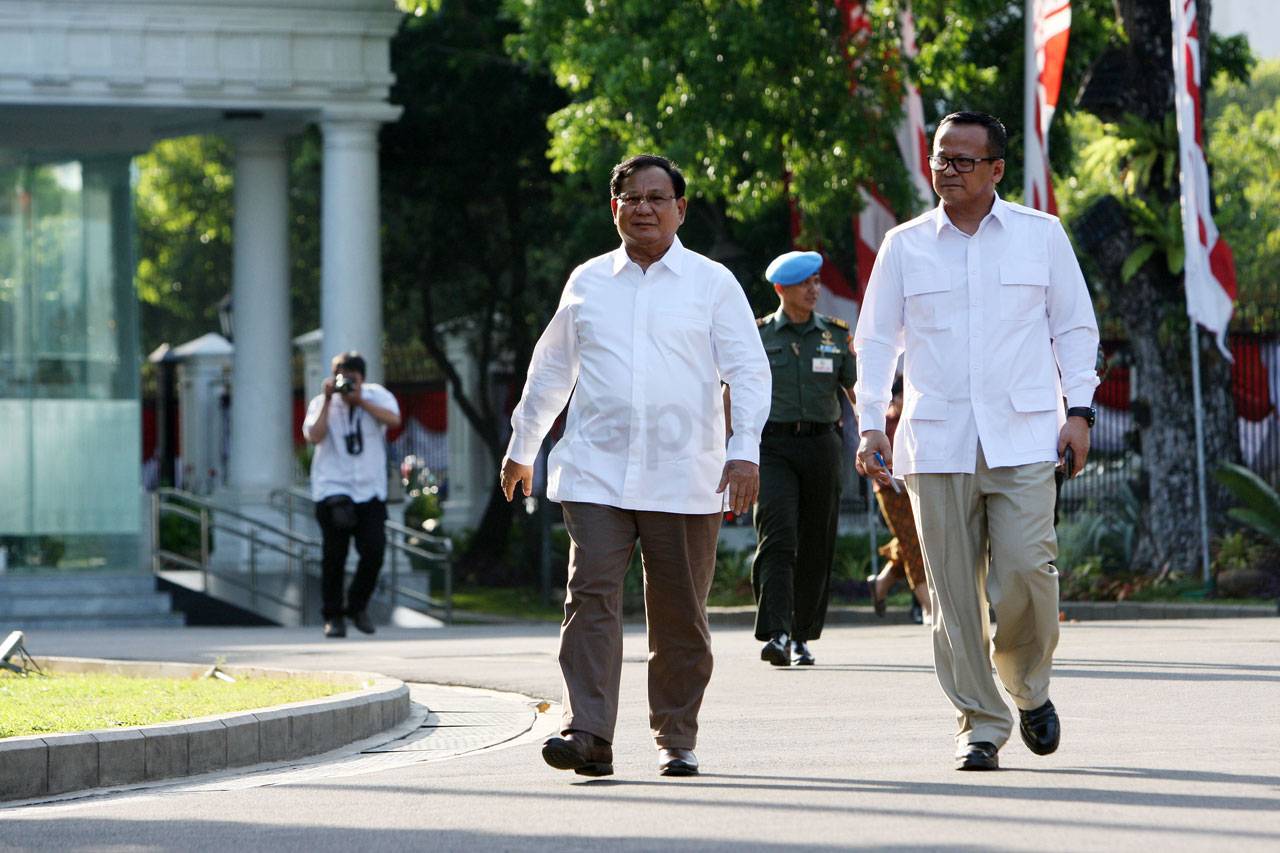 Dipanggil ke Istana,...