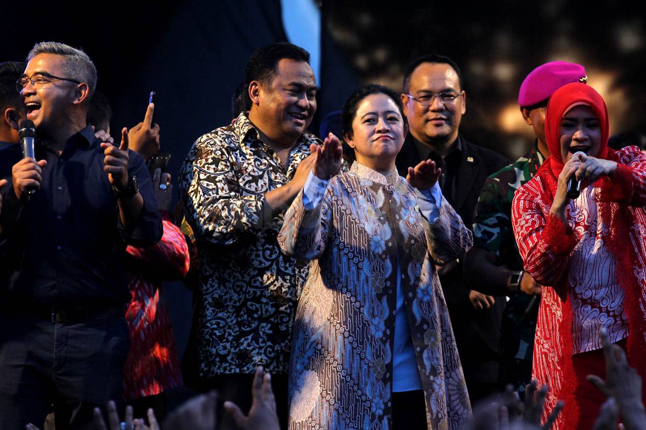 Pimpinan DPR Bergoyang...
