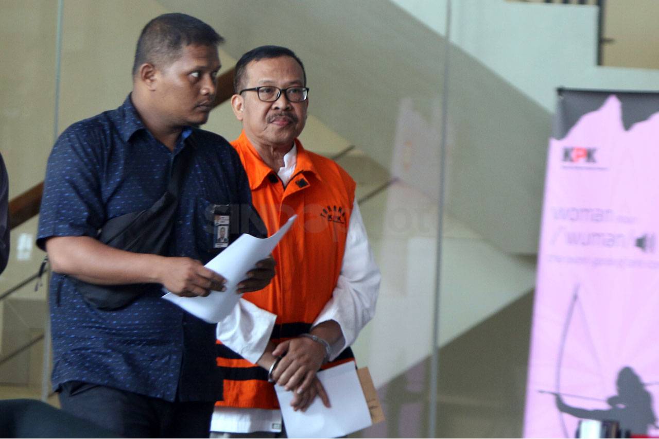 KPK Lanjutkan Pemeriksaan...
