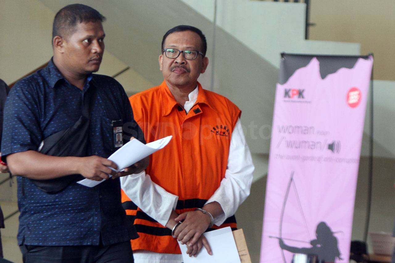 KPK Lanjutkan Pemeriksaan...