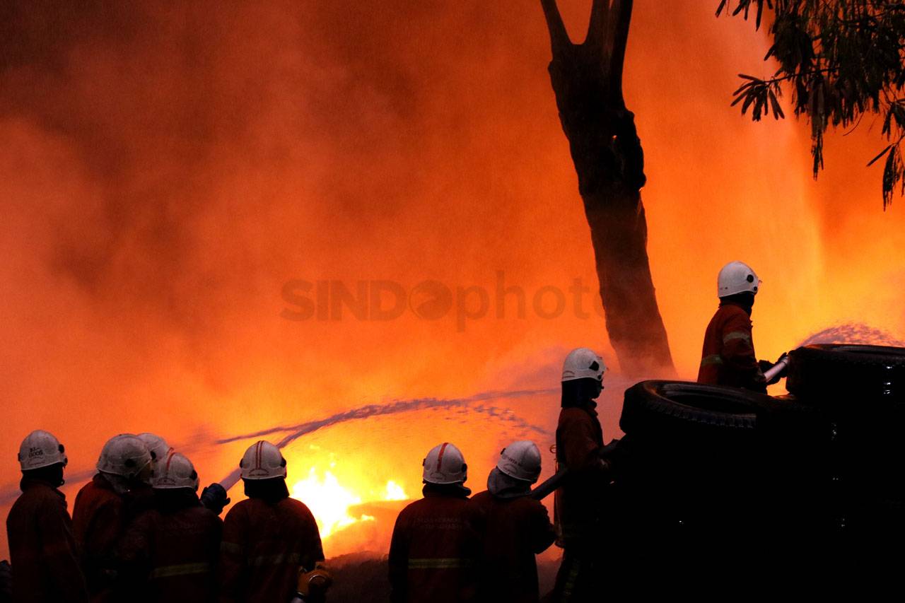 Gudang di Jalan Indrapura...