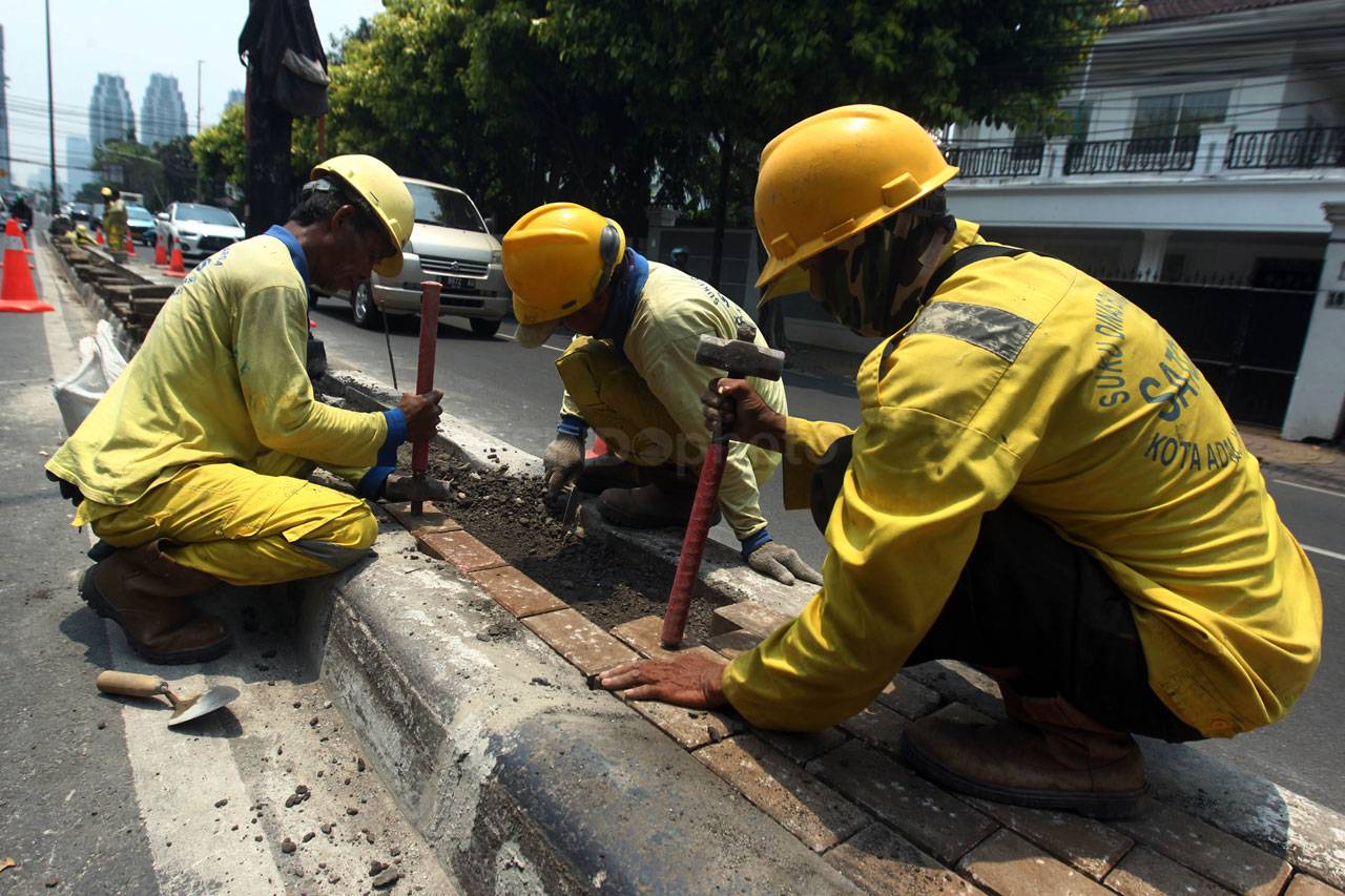 Sering Dilintasi Pemotor,...