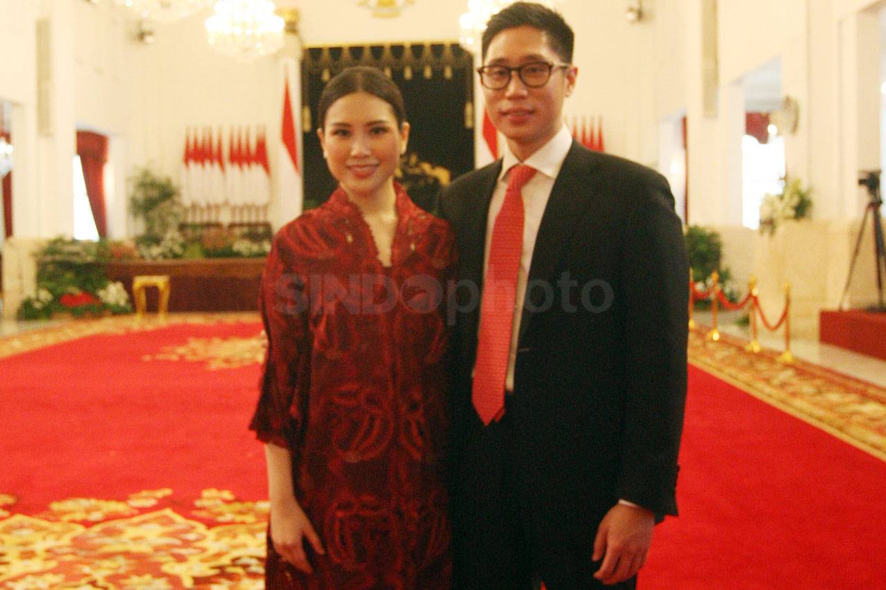 Presiden Jokowi Lantik...