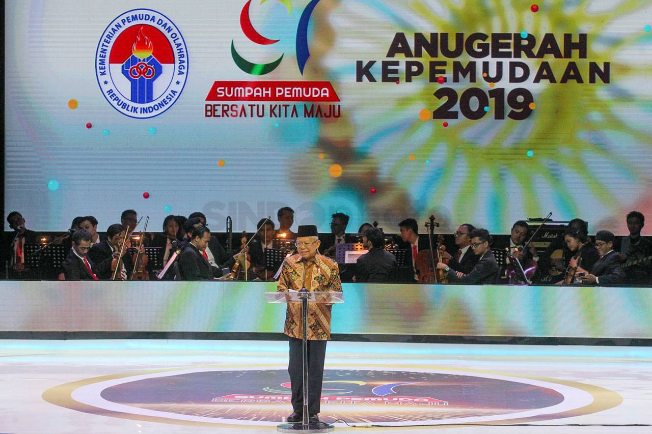 Kemenpora Gelar Anugerah...