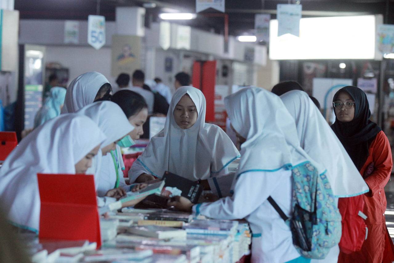 Berburu Buku Murah di...