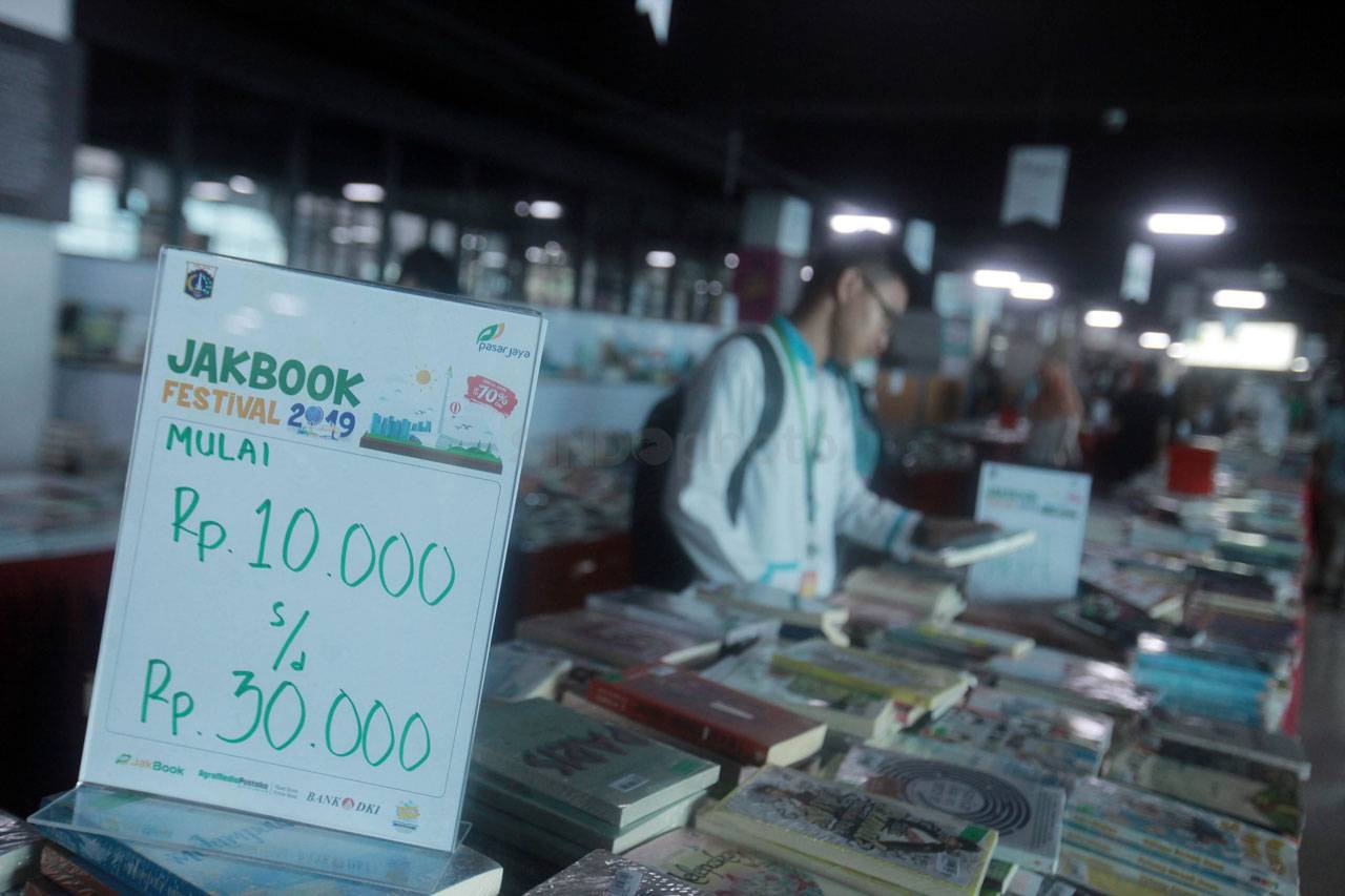 Berburu Buku Murah di...
