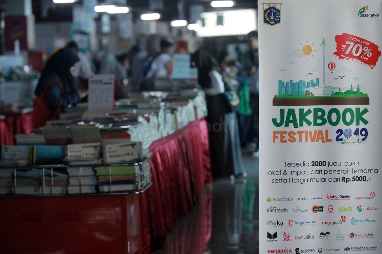 Berburu Buku Murah di...