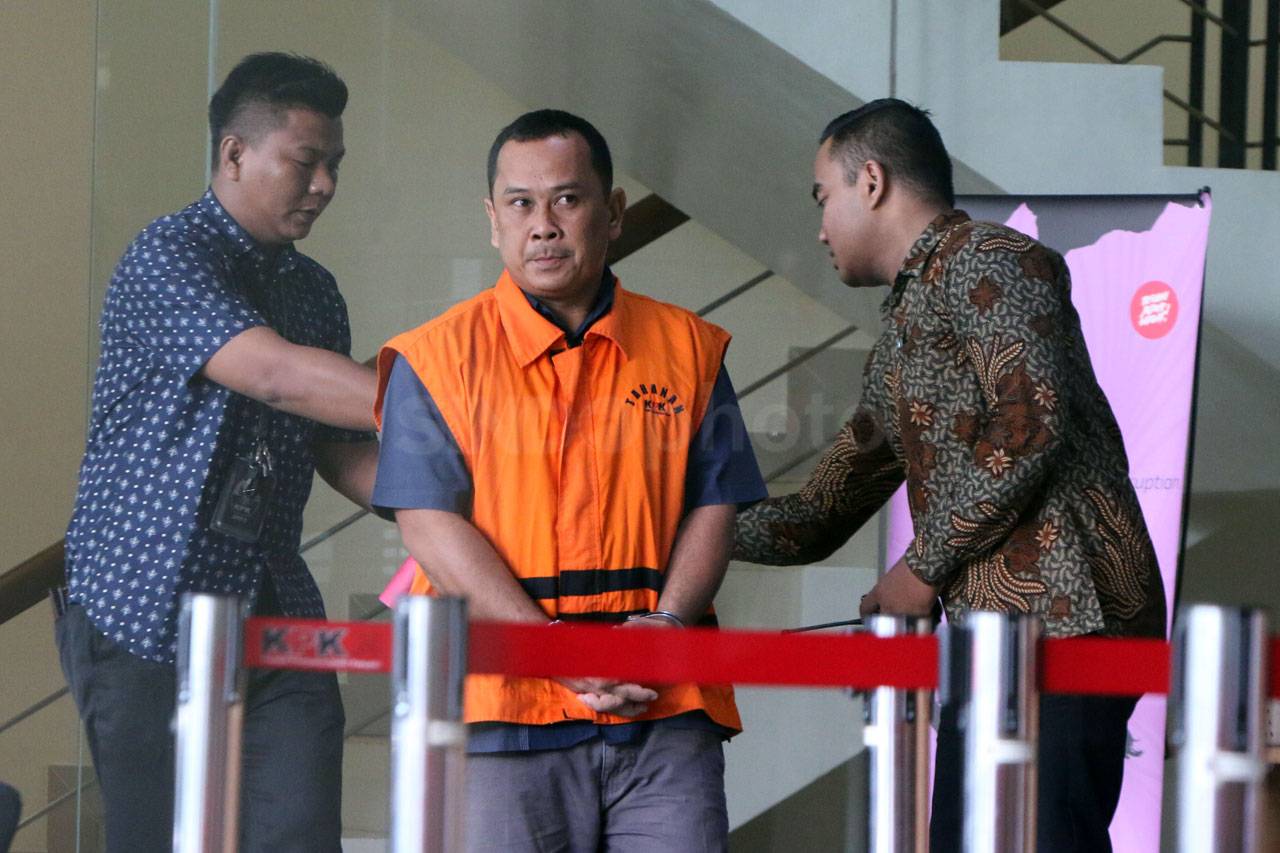 KPK Lanjutkan Pemeriksaan...