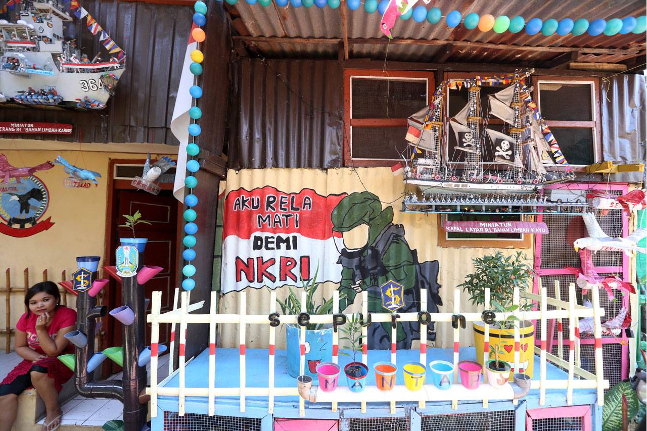 Kampung Padat Penduduk...
