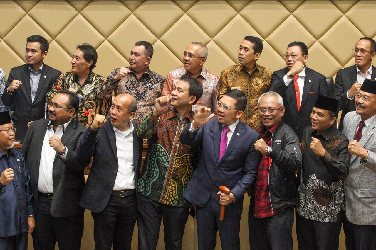 Ahmad Doli Kurnia Resmi...