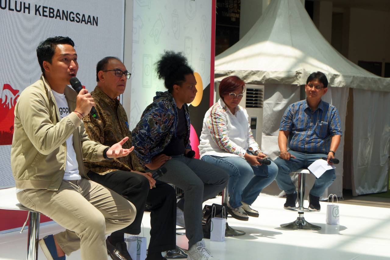 GoPay dan Filantropi...