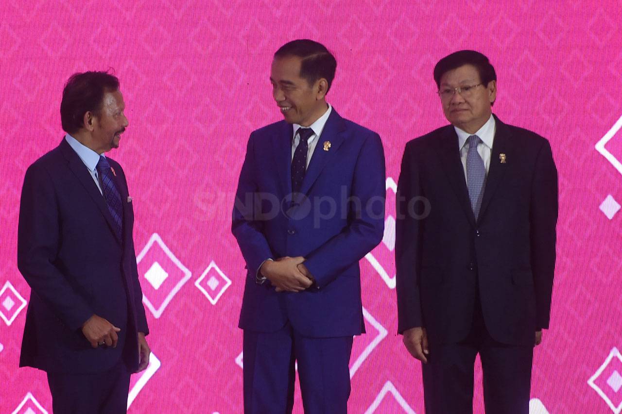 Presiden Jokowi Hadiri...