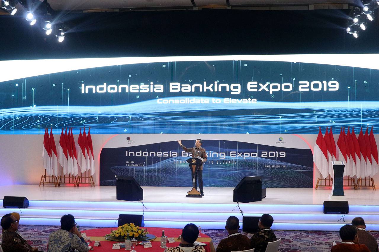 Presiden Jokowi Buka...