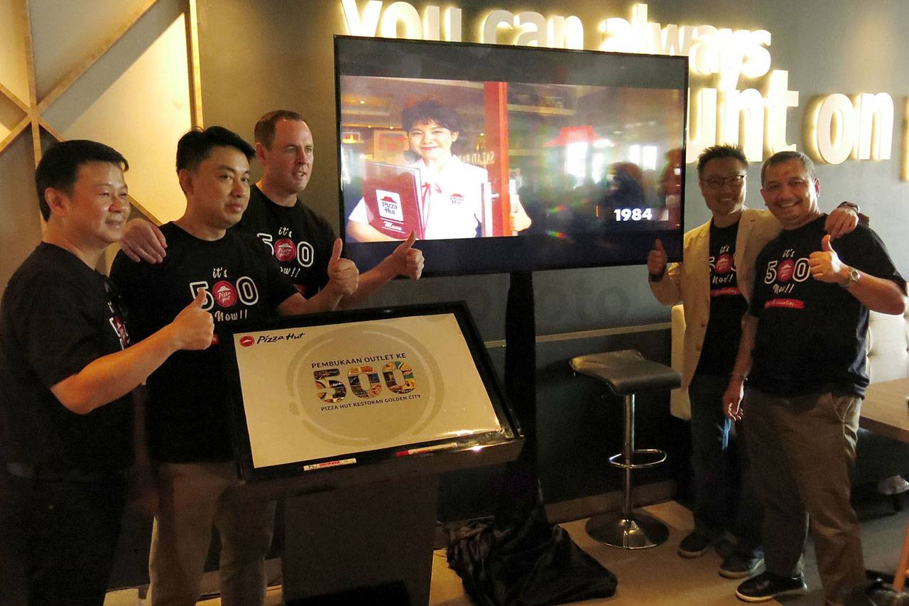 Pizza Hut Hadirkan Outlet...
