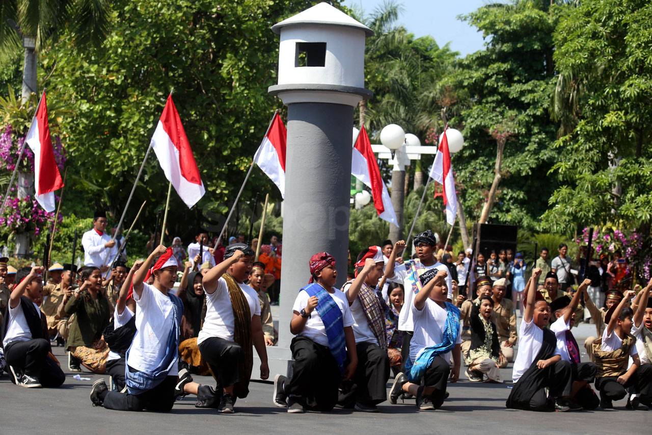 Peringati Hari Pahlawan,...