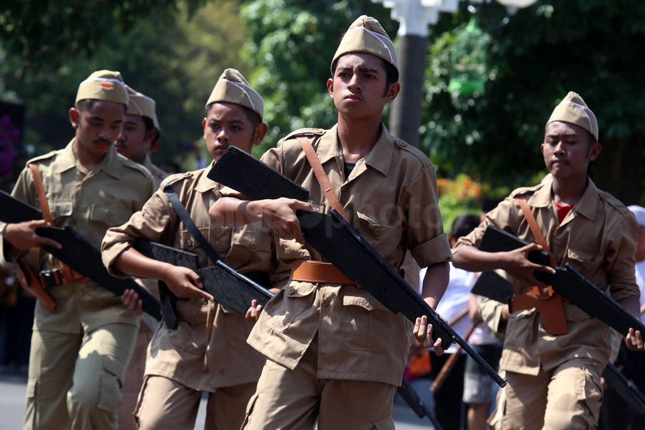 Peringati Hari Pahlawan,...