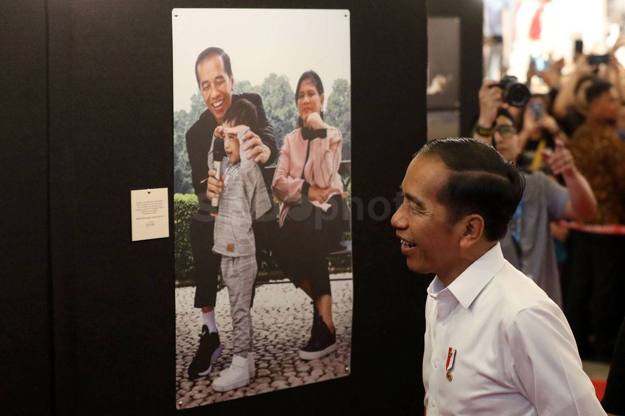 Presiden Jokowi Kunjungi...