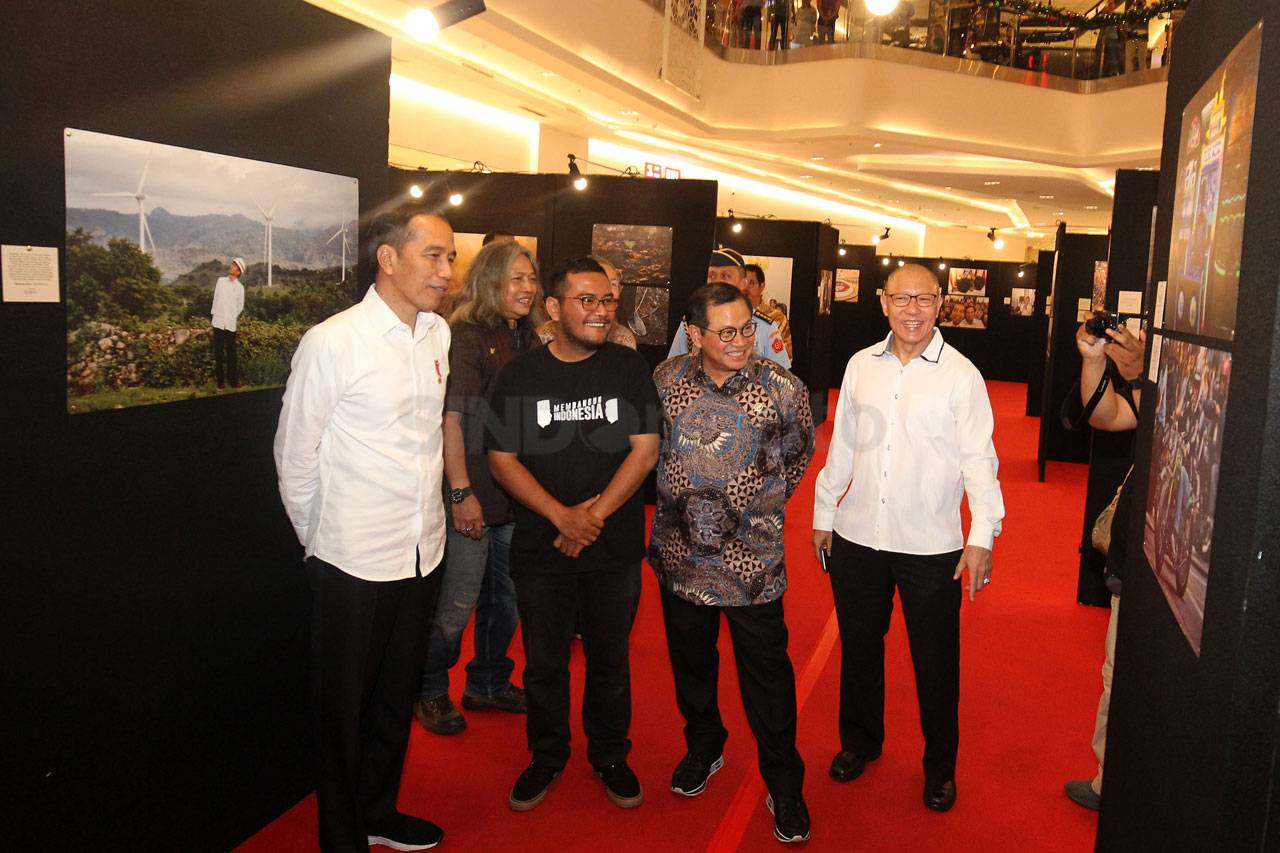 Presiden Jokowi Kunjungi...